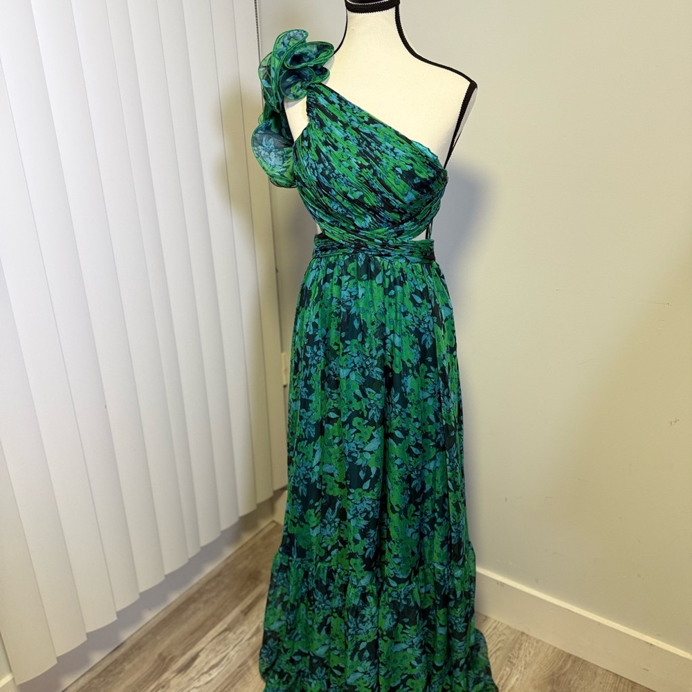 Elegant Green Floral One-Shoulder Dress